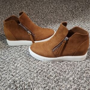 JustFab Tan Wedge Sneakers